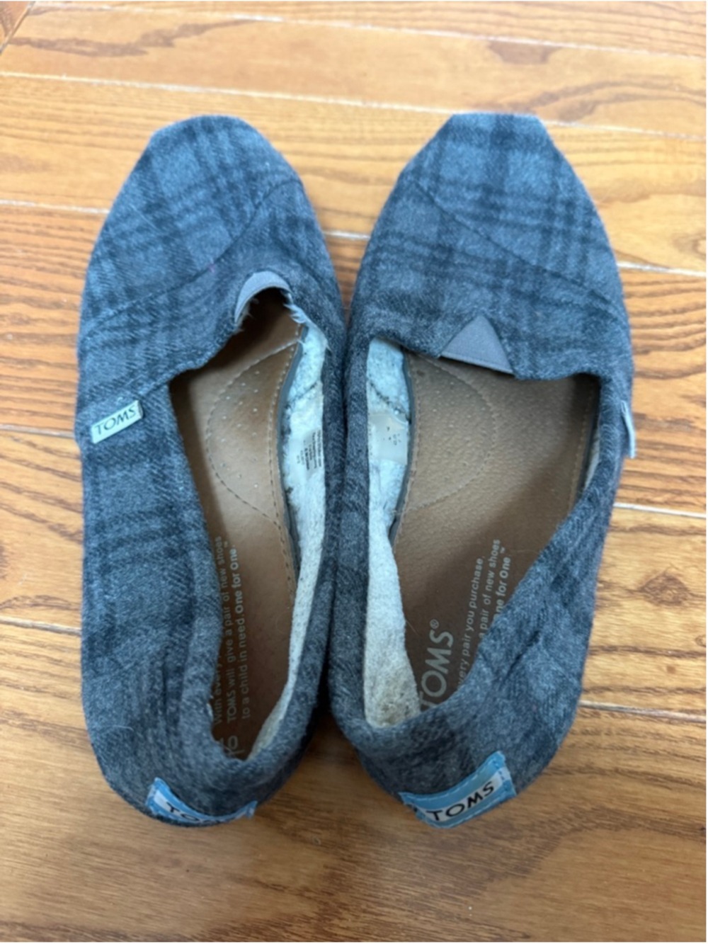 Toms Women’s Wool Flannel Flats Size 10 EUC - Picture 2 of 5